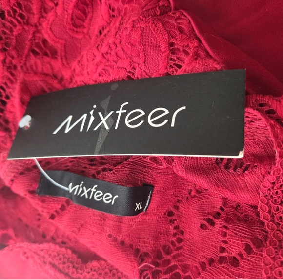 Beautiful Red Dress NWT - Picture 11 of 12